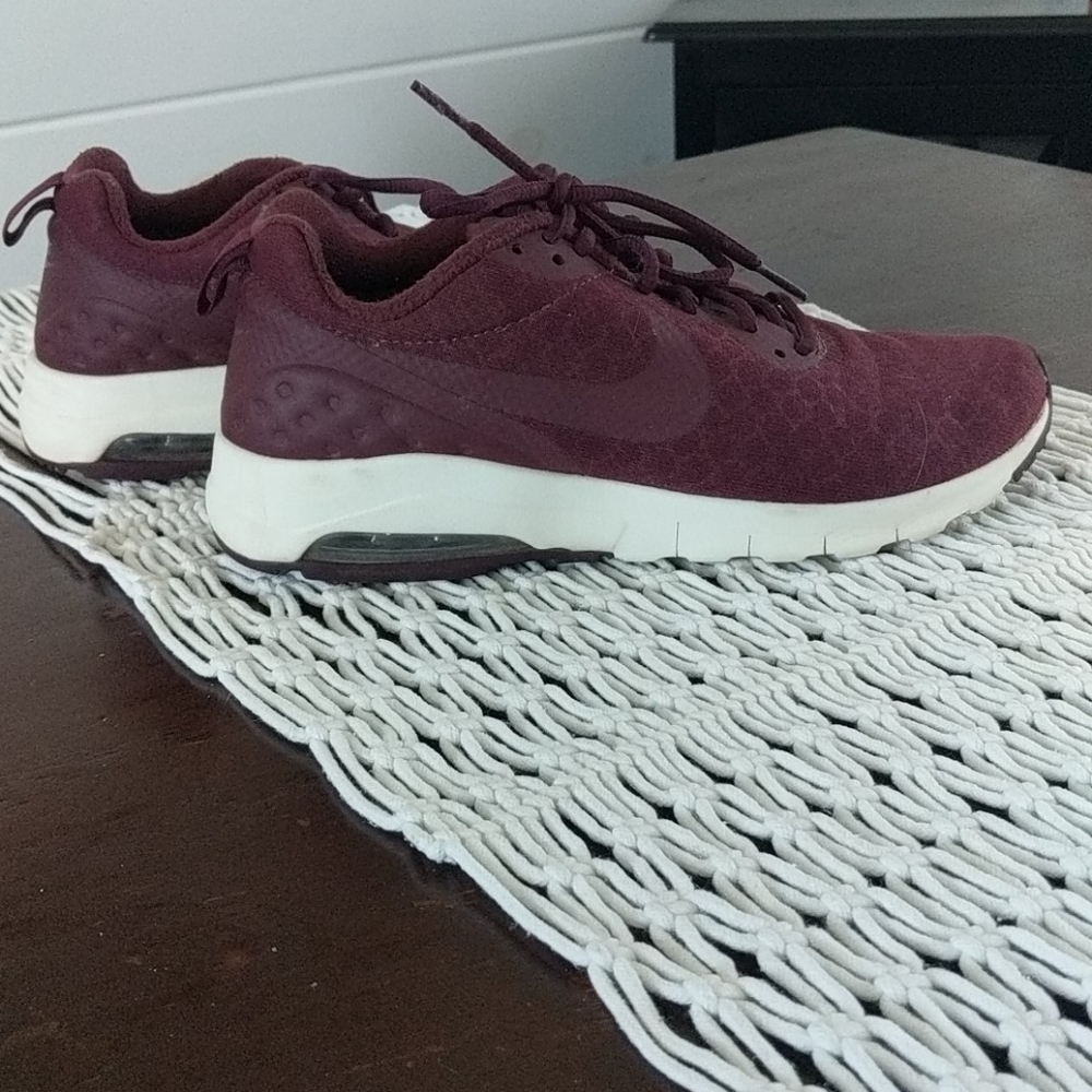 Women's Nike shoes